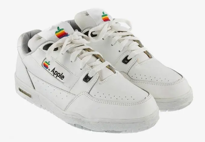 Apple Computer Sneakersとは
